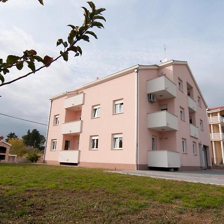 Joseph'S Apartments By The Sea Kastela Exterior photo